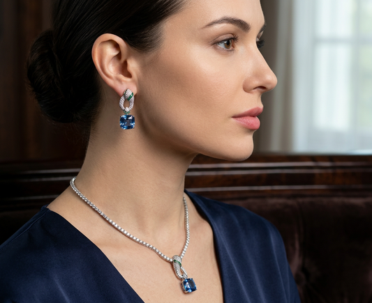 Serpenti Sapphire Pendant Set